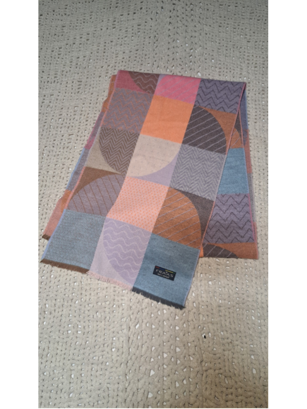 802 - Women's Fraas Scarf One Size Multi-color Geometric Pattern